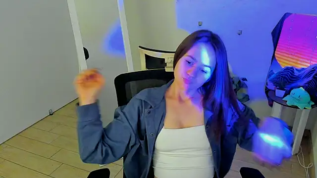 Catherine e online show from 10/04/25, 06:17