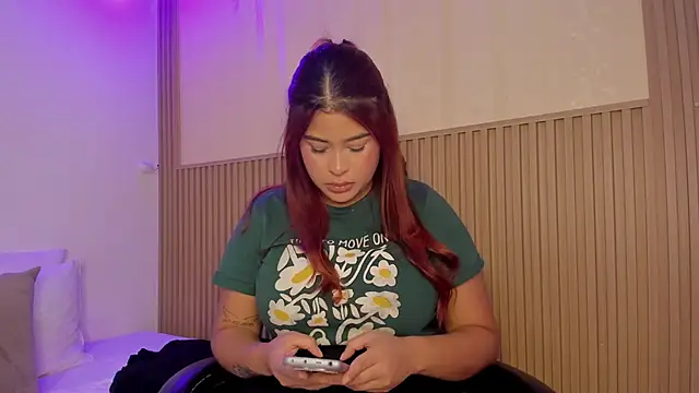 Snapshot of sharonscoth chatting on 03/12/26, 07:20 sharonscoth online show from 03/12/26, 07:20