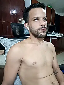 santy tenia7 online show from 10/30/25, 07:58