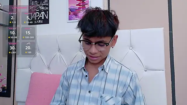 Ethan Westt online show from 11/10/25, 08:52