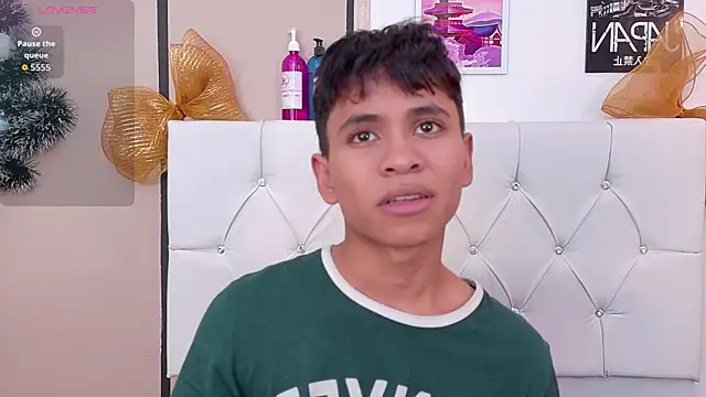 Ethan Westt online show from 01/12/26, 08:14