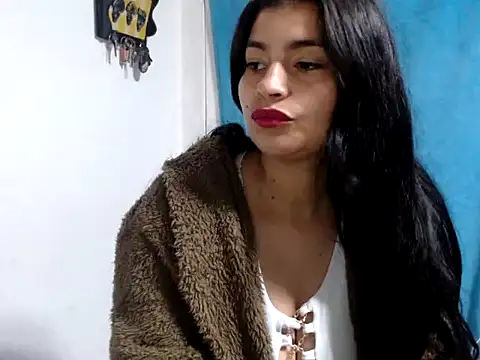 AlanaHotxx online show from 11/21/25, 06:12