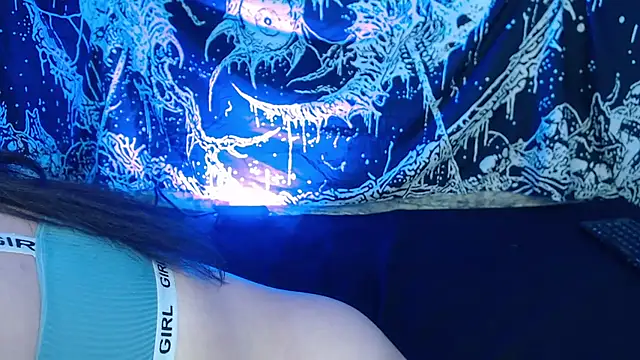 mikaskullcs online show from 09/15/25, 04:34