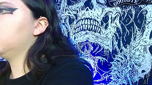 mikaskullcs online show from 10/08/25, 03:59