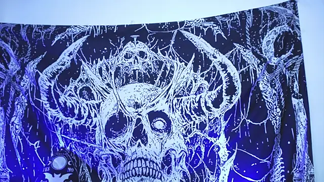 mikaskullcs online show from 04/21/26, 01:42