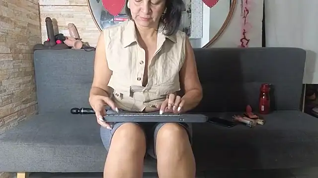 Amadamilf1980 online show from 02/07/26, 11:47