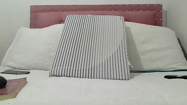 Valeriana00 online show from 10/04/25, 10:19