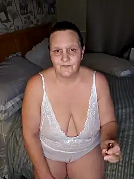 MissQueenBeex online show from 01/15/26, 08:45