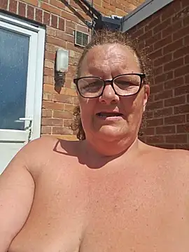 MissQueenBeex online show from 06/21/26, 10:18