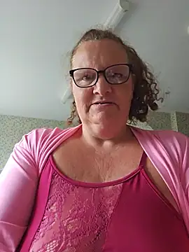 MissQueenBeex online show from 07/04/26, 07:47
