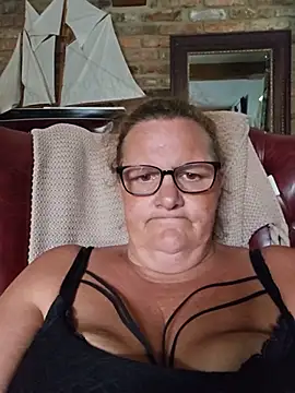 MissQueenBeex online show from 07/06/26, 04:31