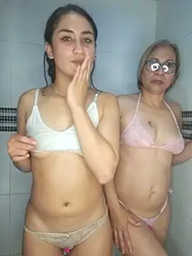 kity x online show from 04/22/26, 08:43