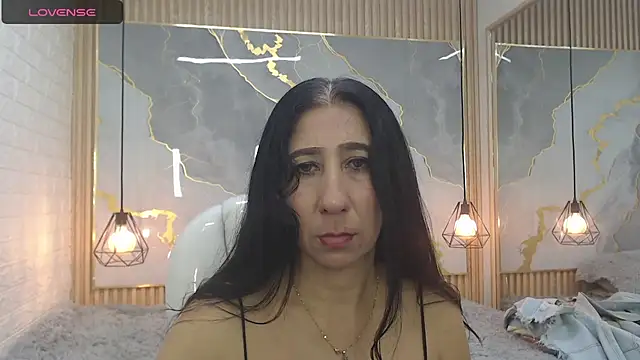 nei girl online show from 09/10/25, 10:48