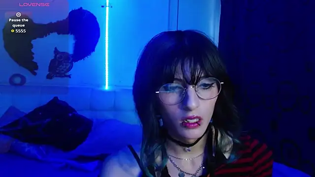 goth minerva online show from 09/23/25, 01:47