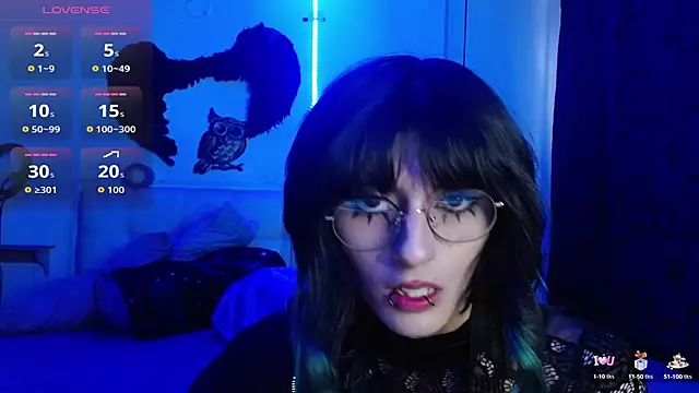 goth minerva online show from 09/24/25, 01:58