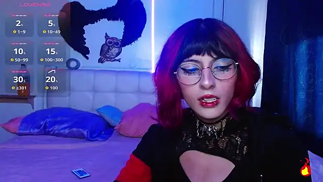 goth minerva online show from 09/29/25, 01:49