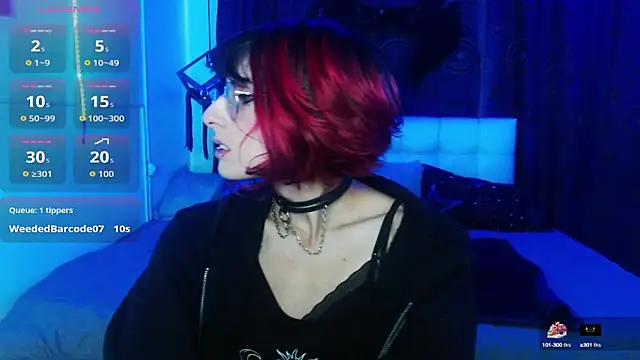 goth minerva online show from 10/11/25, 01:53