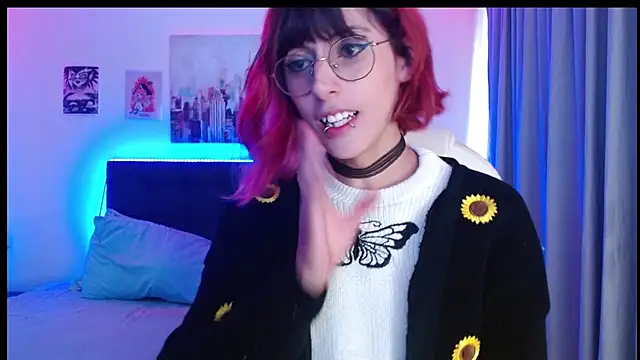 goth minerva online show from 11/20/25, 01:22