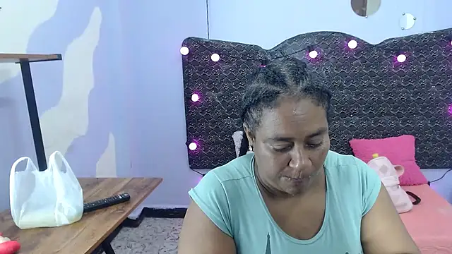 Sharon-stager online show from 09/16/25, 01:23