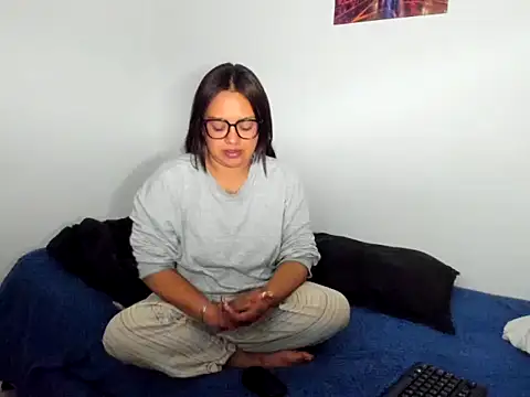 KatyBrunette online show from 12/18/25, 10:10