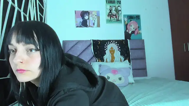 KARINNA  RAVEN online show from 11/12/25, 01:39