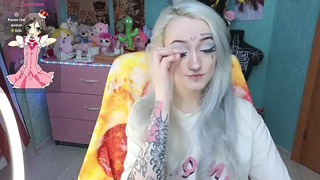 Manuela unicorn online show from 04/21/26, 03:57