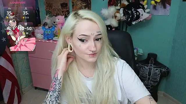Snapshot of Manuela_unicorn chatting on 06/12/26, 08:41 Manuela unicorn online show from 06/12/26, 08:41