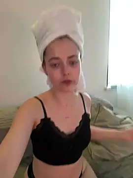 AshleyD  online show from 07/26/26, 03:52