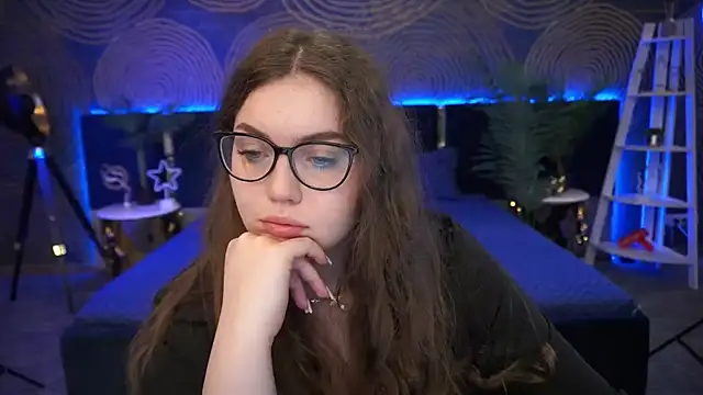 LuxSopphia online show from 09/27/25, 05:45