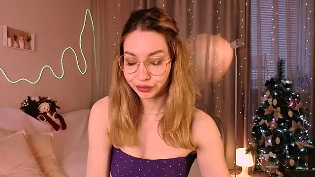 Lilo Sims online show from 12/19/25, 04:19