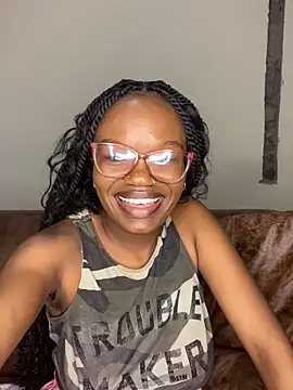 YummyMelanin117 online show from 02/03/26, 06:35