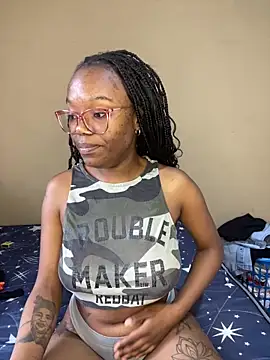 YummyMelanin117 online show from 03/16/26, 11:47