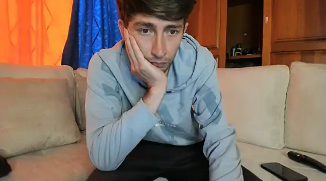 laurent 01 online show from 03/21/25, 04:40