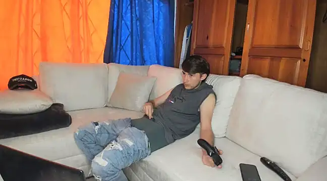 laurent 01 online show from 03/22/25, 03:20