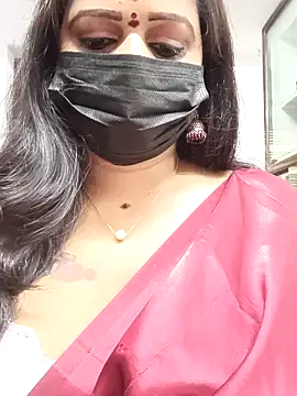 Snapshot of aparna99 chatting on 10/31/25, 07:15 aparna99 online show from 10/31/25, 07:15