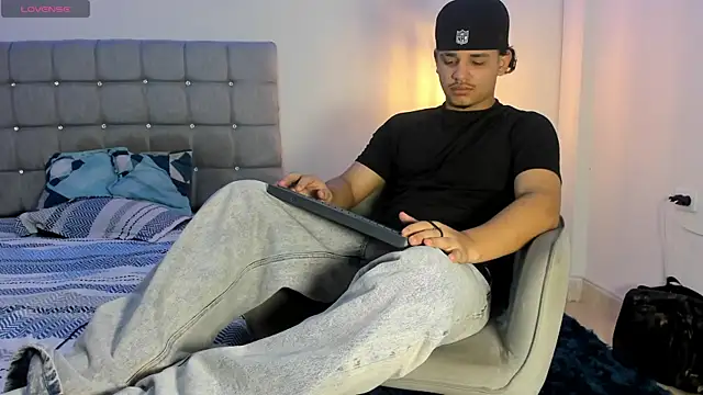 samxx muscle online show from 10/08/25, 01:42