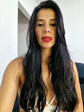 suzy20252 online show from 09/19/25, 11:22