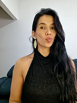 suzy20252 online show from 09/23/25, 11:35