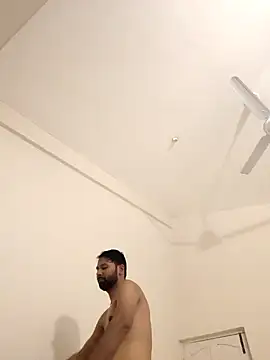 Snapshot of UAjit chatting on 09/15/25, 08:42 UAjit online show from 09/15/25, 08:42