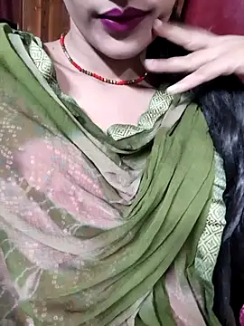 Snapshot of Eshwari_Chopra chatting on 09/16/25, 07:31 Eshwari Chopra online show from 09/16/25, 07:31