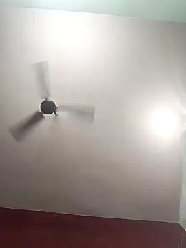 Snapshot of Eshwari_Chopra chatting on 09/17/25, 03:30 Eshwari Chopra online show from 09/17/25, 03:30