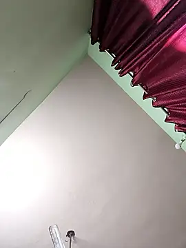 Snapshot of Eshwari_Chopra chatting on 09/19/25, 04:25 Eshwari Chopra online show from 09/19/25, 04:25