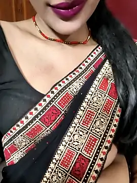 Snapshot of Eshwari_Chopra chatting on 09/20/25, 04:35 Eshwari Chopra online show from 09/20/25, 04:35