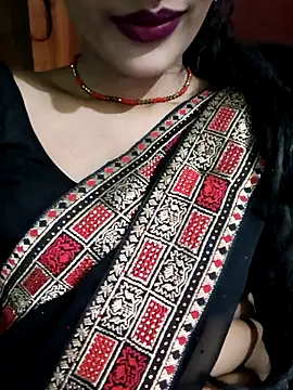 Snapshot of Eshwari_Chopra chatting on 10/05/25, 03:05 Eshwari Chopra online show from 10/05/25, 03:05