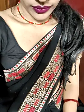 Snapshot of Eshwari_Chopra chatting on 10/08/25, 07:50 Eshwari Chopra online show from 10/08/25, 07:50