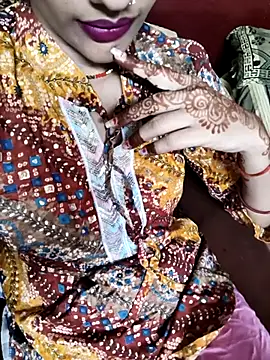 Snapshot of Eshwari_Chopra chatting on 10/10/25, 04:22 Eshwari Chopra online show from 10/10/25, 04:22