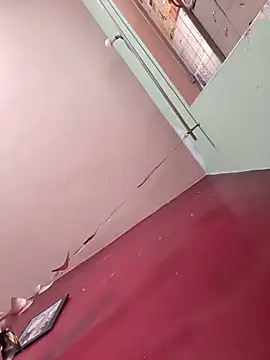 Snapshot of Eshwari_Chopra chatting on 10/20/25, 09:54 Eshwari Chopra online show from 10/20/25, 09:54