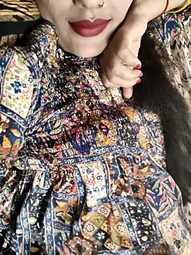 Snapshot of Eshwari_Chopra chatting on 10/21/25, 08:59 Eshwari Chopra online show from 10/21/25, 08:59