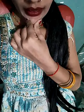 Snapshot of Eshwari_Chopra chatting on 10/27/25, 03:54 Eshwari Chopra online show from 10/27/25, 03:54