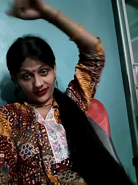 Snapshot of Eshwari_Chopra chatting on 10/29/25, 11:23 Eshwari Chopra online show from 10/29/25, 11:23